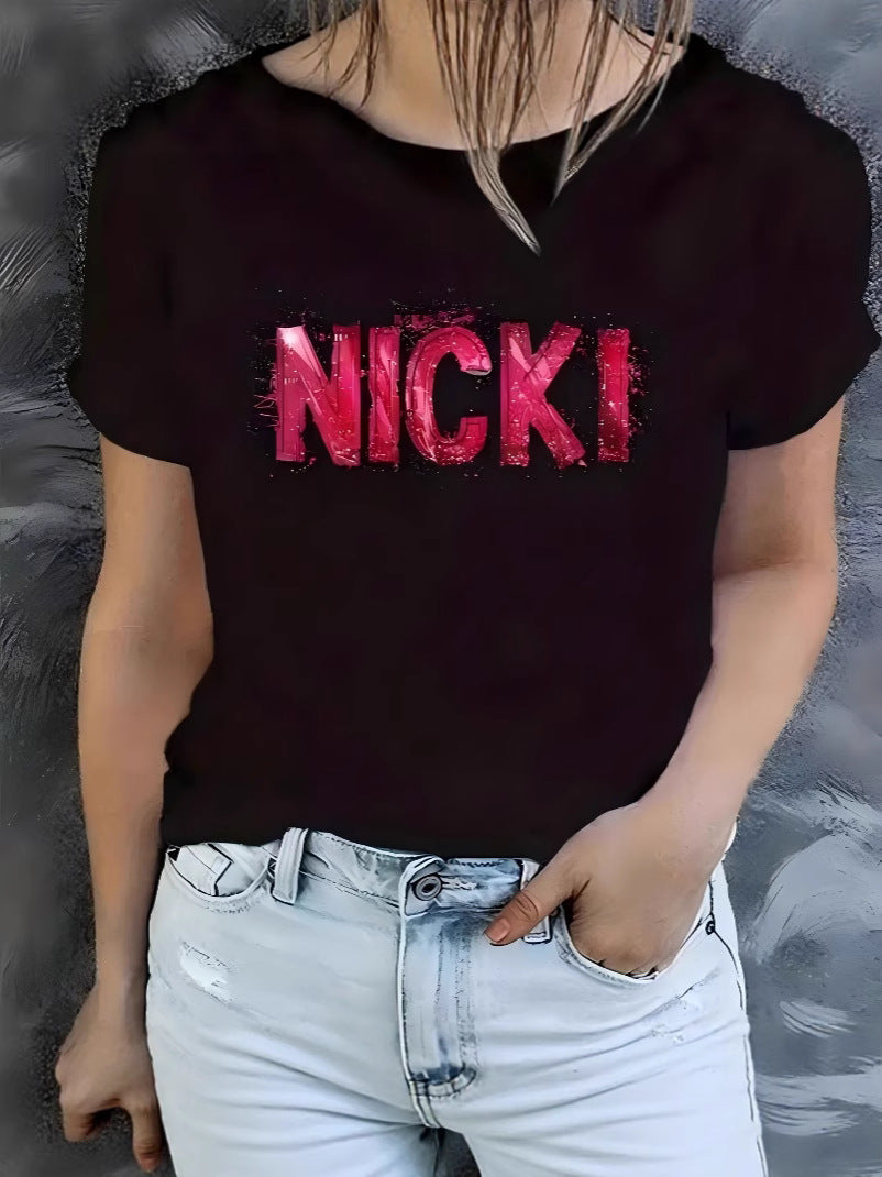 Damen T-Shirt mit kreativem Schriftzug im modernen Graffiti-Stil Shopnory