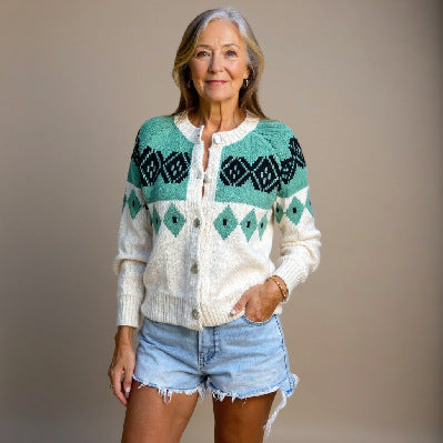 Damen nan kuscheliger Strickcardigan mit Zierholzknöpfen und Rundhalsausschnitt Shop Nory