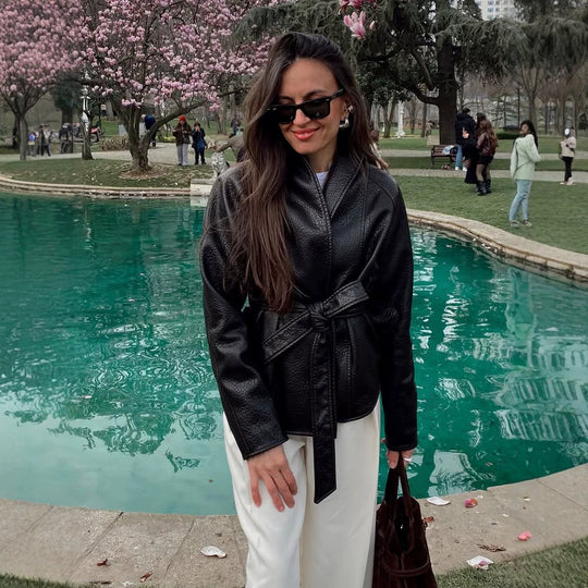 Damen Taillierter Wickel-Blouson aus strukturierter Lederoptik mit Bindegürtel Shop Nory