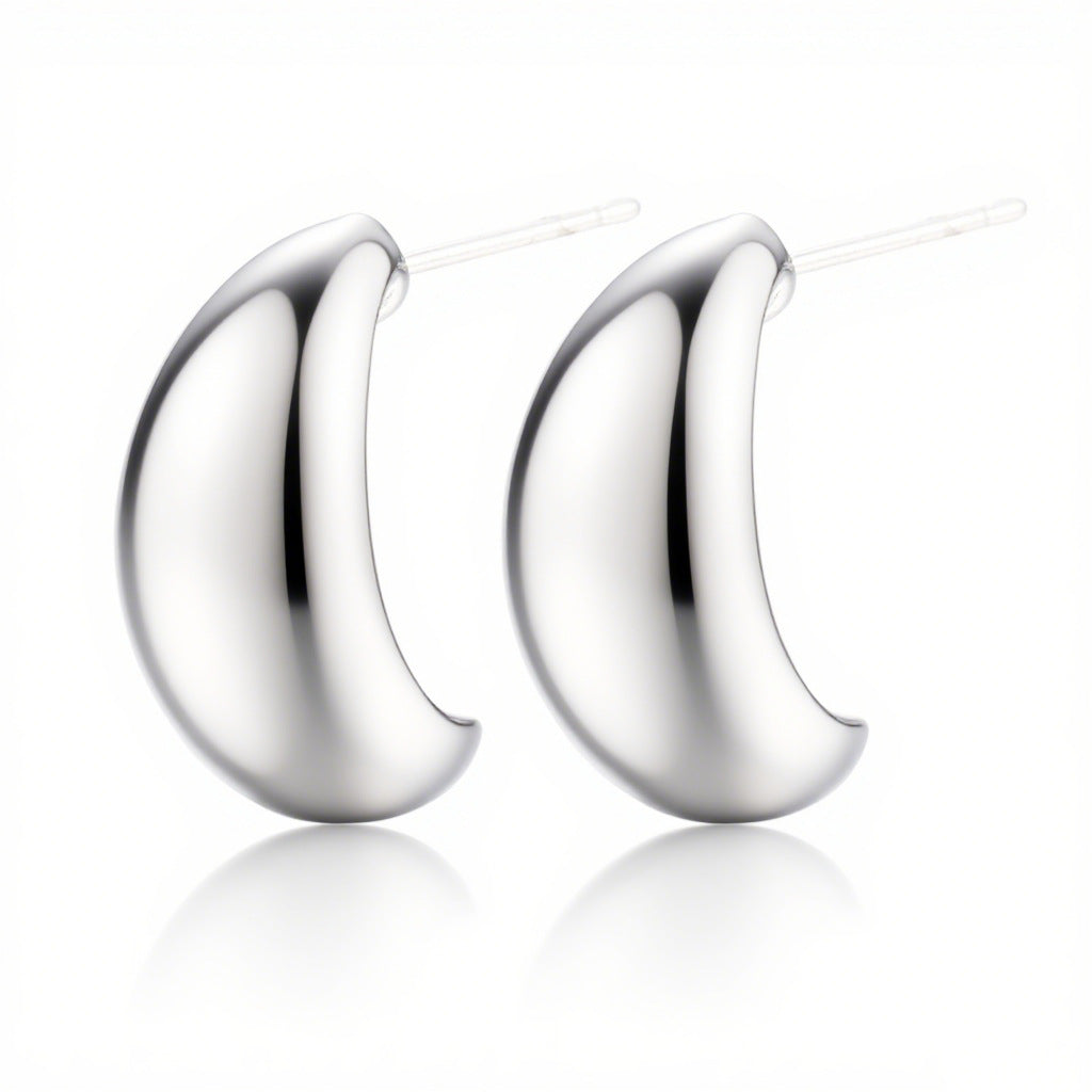 Damen goldene Ohrstecker im eleganten geschwungenen Design Shop Nory