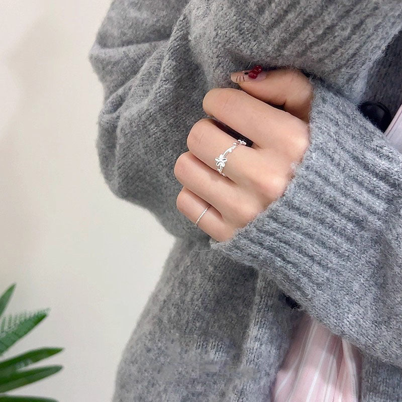 Damen filigraner Blumenring mit elegantem Design Shop Nory
