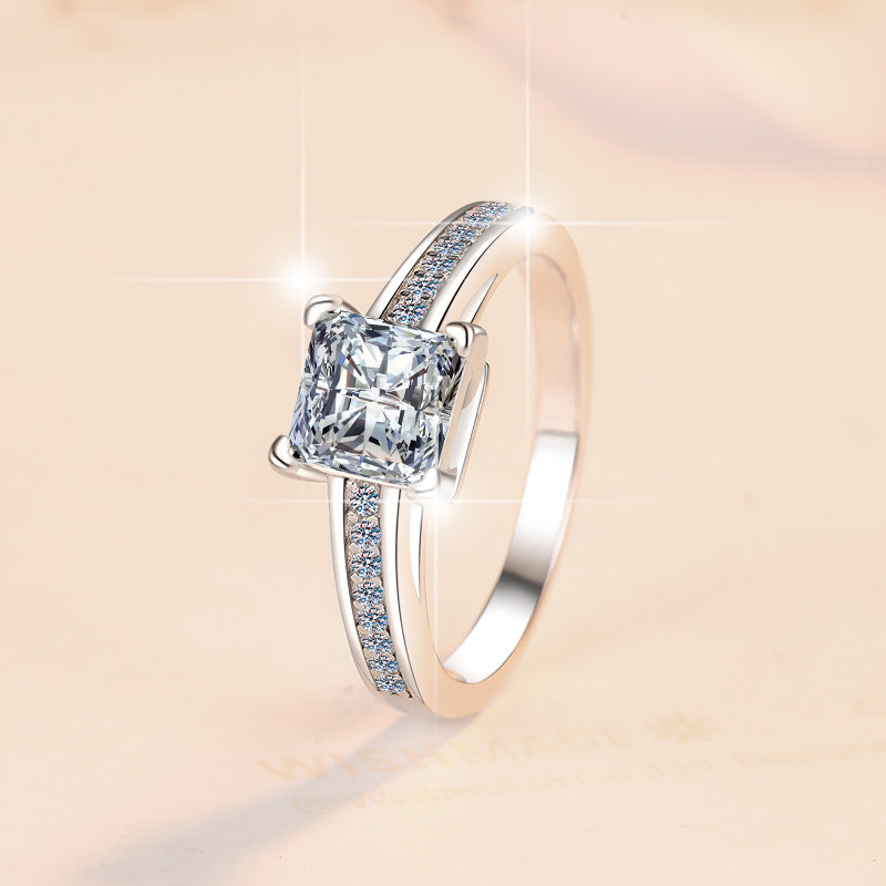 Damen Verlobungsring mit quadratischem Zirkonia und filigraner Fassung Shop Nory