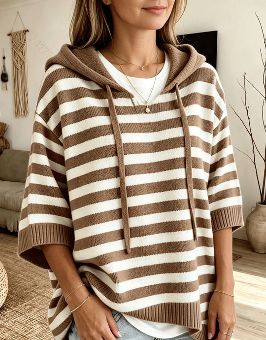 Damen Lässiger gestreifter Kapuzen-Poncho aus weichem Feinstrick mit halblangen Ärmeln Shop Nory
