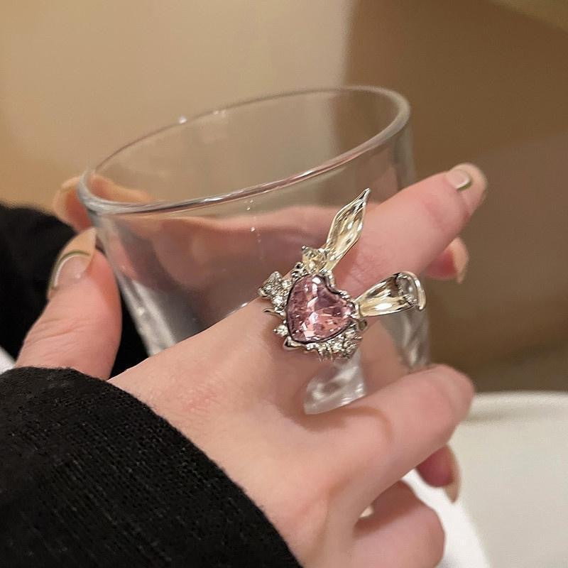 Damen Ring mit charmantem Herzdesign und kreativen Hasenohren Shop Nory