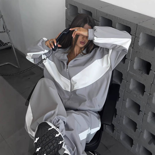 Damen sportives Zweiteiler-Set aus Oversize-Trackjacke mit Reißverschluss und weitem Bundfalten-Hose Shop Nory