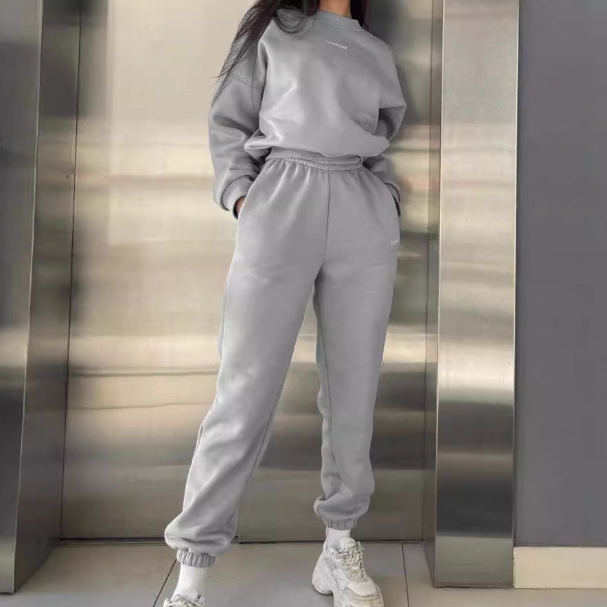 Damen hochgeschnittene Jogginghose mit elastischem Rüschenbund, tapered Bein und gerippten Knöchelbündchen Shop Nory