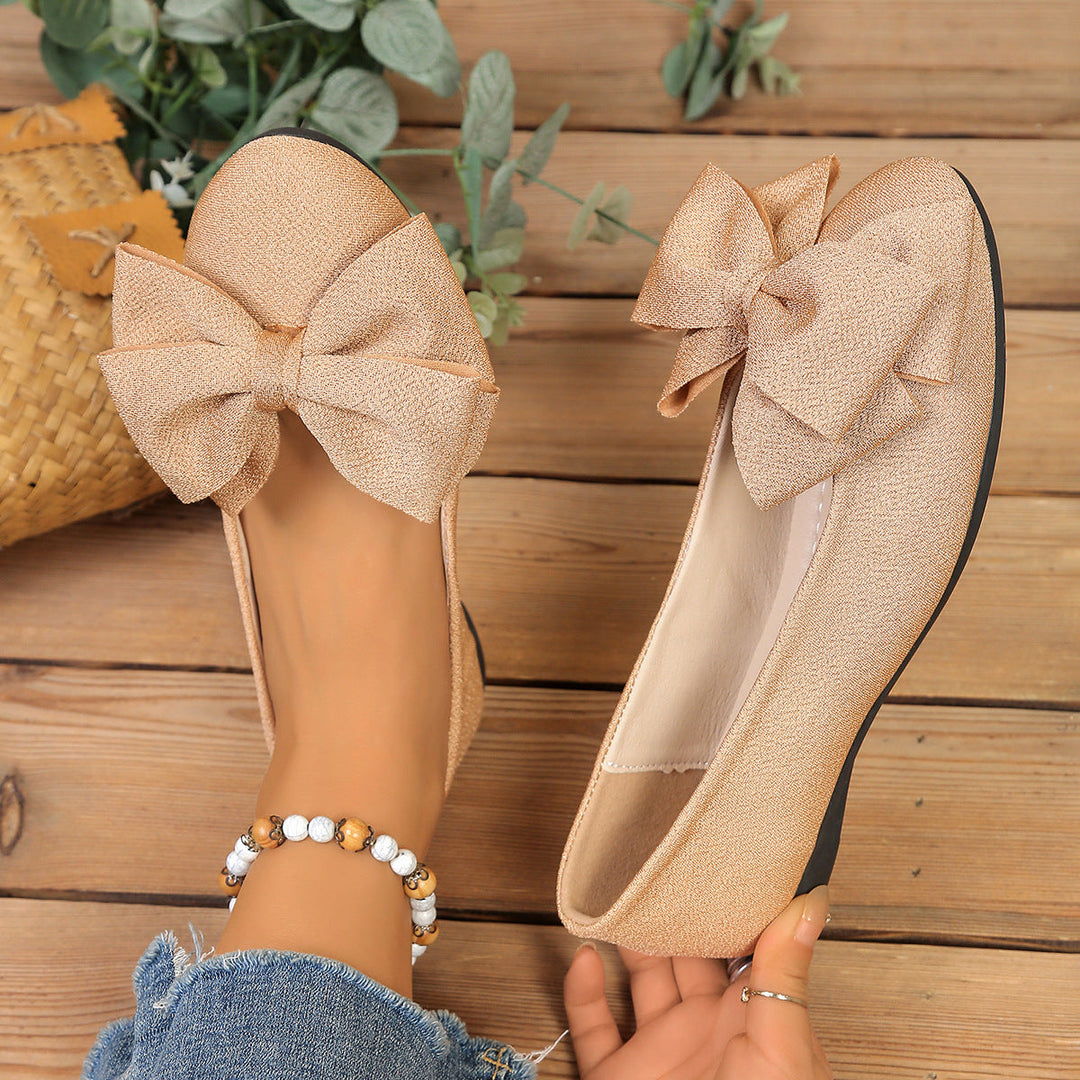 Damen Ballerinas mit XL-Schleifen-Applikation und glänzender Oberflächenstruktur