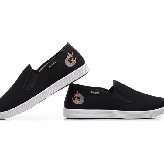 Herren Baumwoll-Slip-On mit gesticktem Motiv und rutschfester Gummisohle Shop Nory