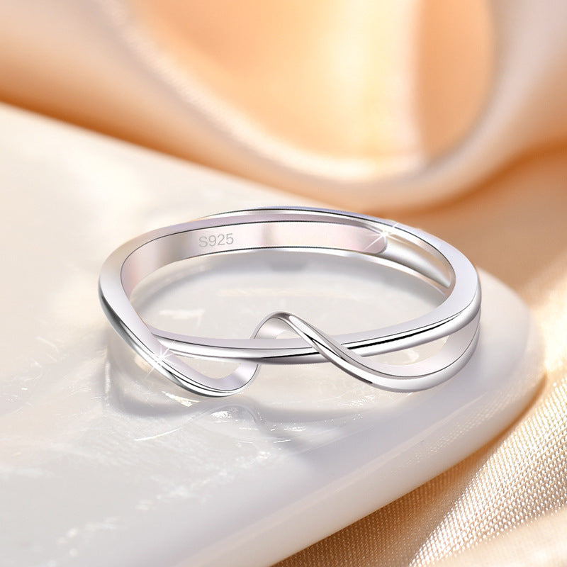 Damenring im eleganten Wellenmuster aus hochwertigem Edelstahl Shop Nory