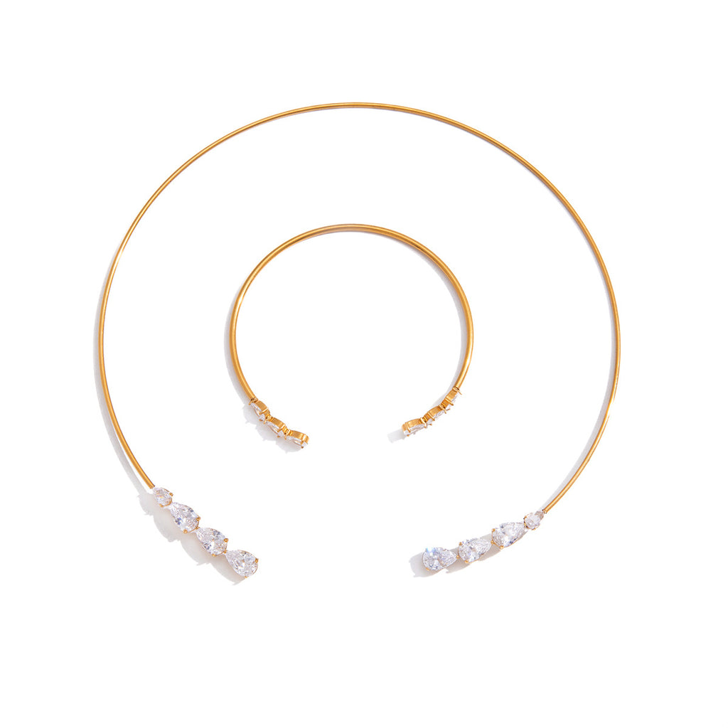 Damen Offenes Armreif mit eleganten Zirkonia-Akzenten Shop Nory