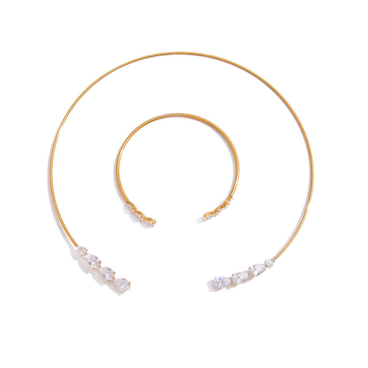 Damen Offenes Armreif mit eleganten Zirkonia-Akzenten Shop Nory