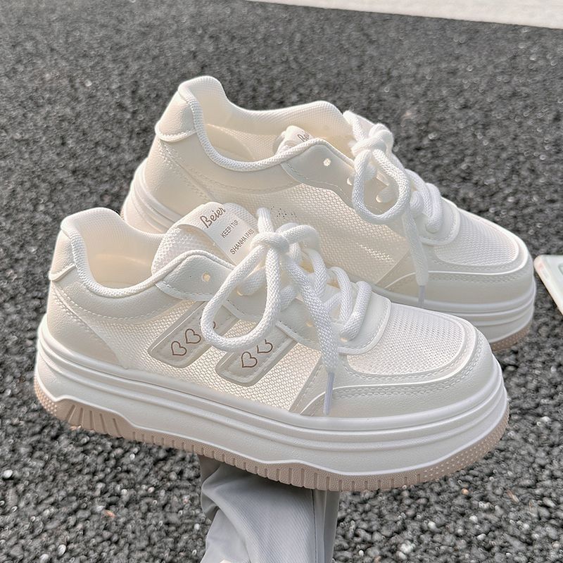 Damen Plateau‑Sneaker mit dicker Wedgesohle und Herz‑Applikation Shop Nory