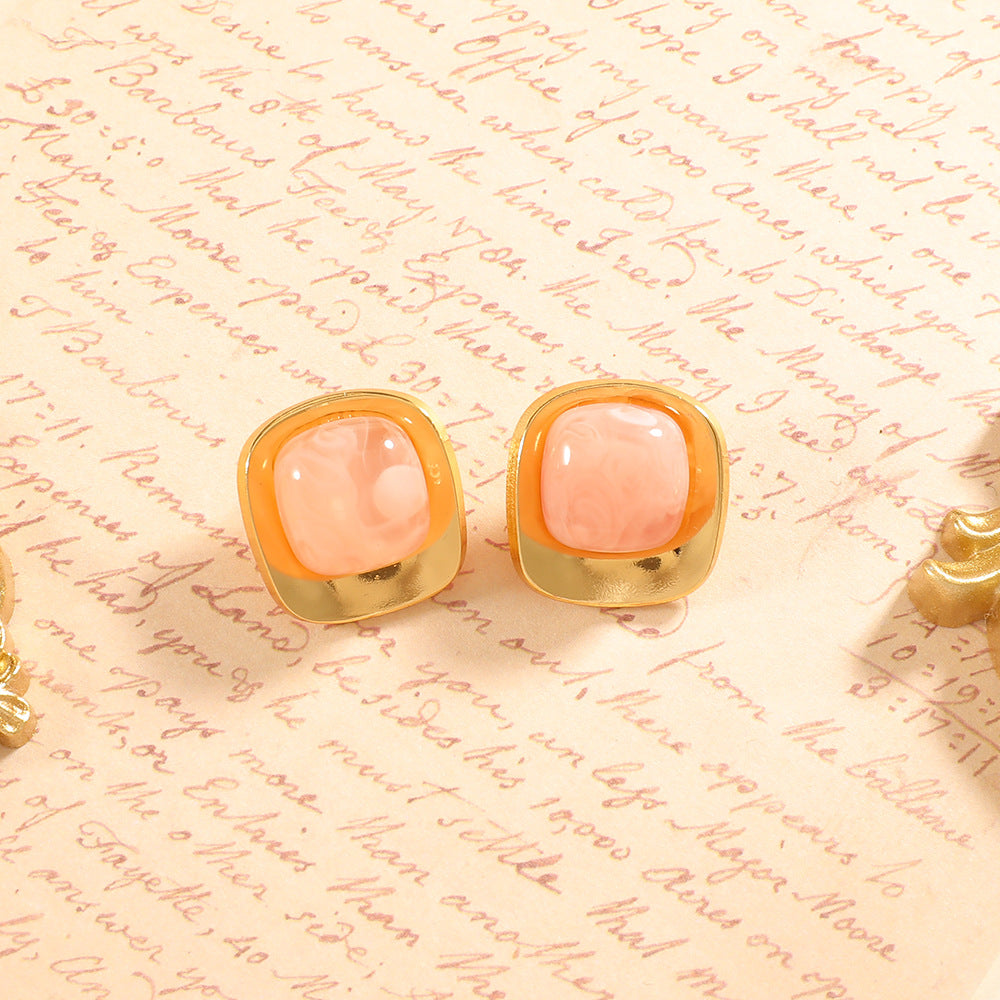 Damen Ohrstecker mit elegantem, grünem Halbedelstein und goldenem Rahmen Shop Nory