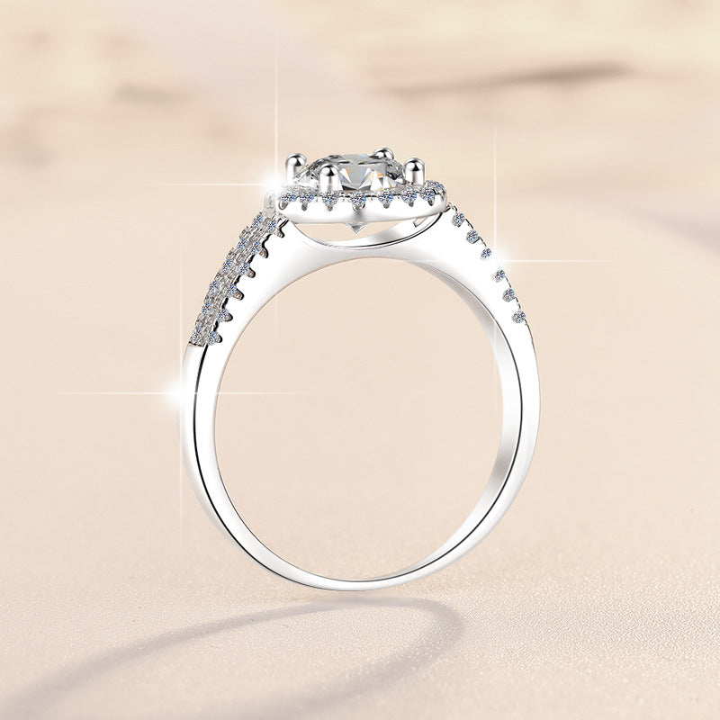 Damen eleganter Verlobungsring mit funkelndem Zirkonia und kunstvoller Fassung Shop Nory