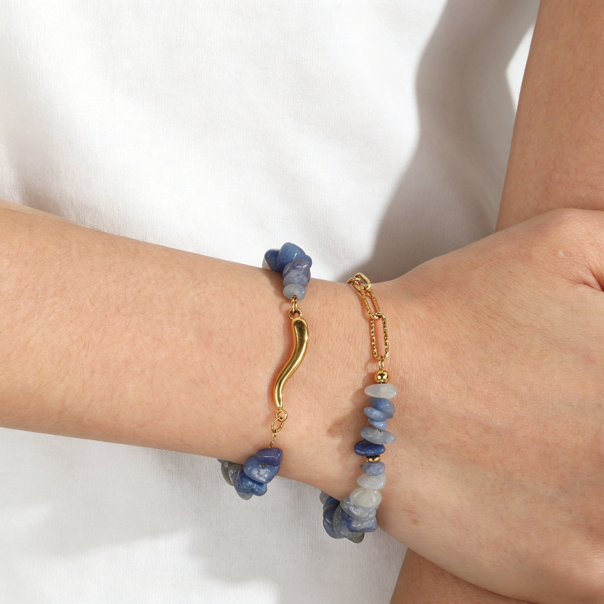 Damen stilvolles Armband mit natürlichen Kristallen und funkelnden Akzenten Shop Nory