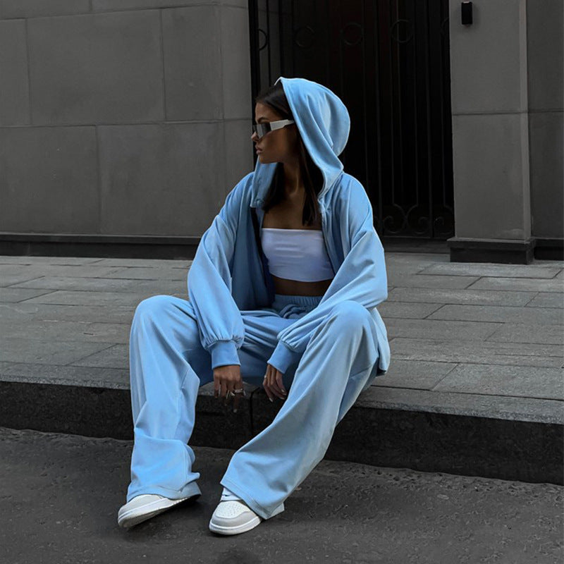 Damen kuscheliges Velours-Zweiteiler mit kurzem Reißverschluss-Hoodie, Tunnelzugbund und weitem Palazzo-Jogger Shop Nory