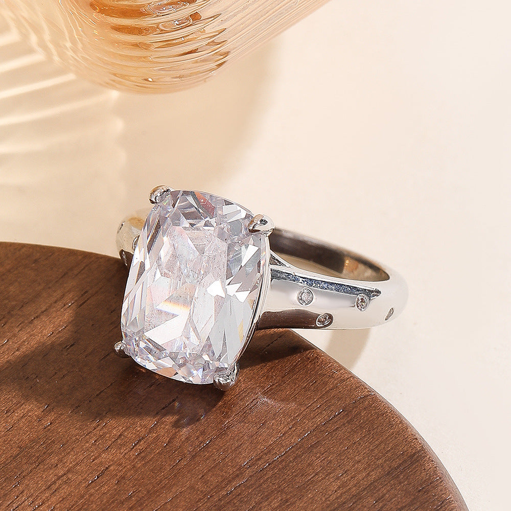 Damen eleganter Goldring mit facettiertem Kristall Shop Nory