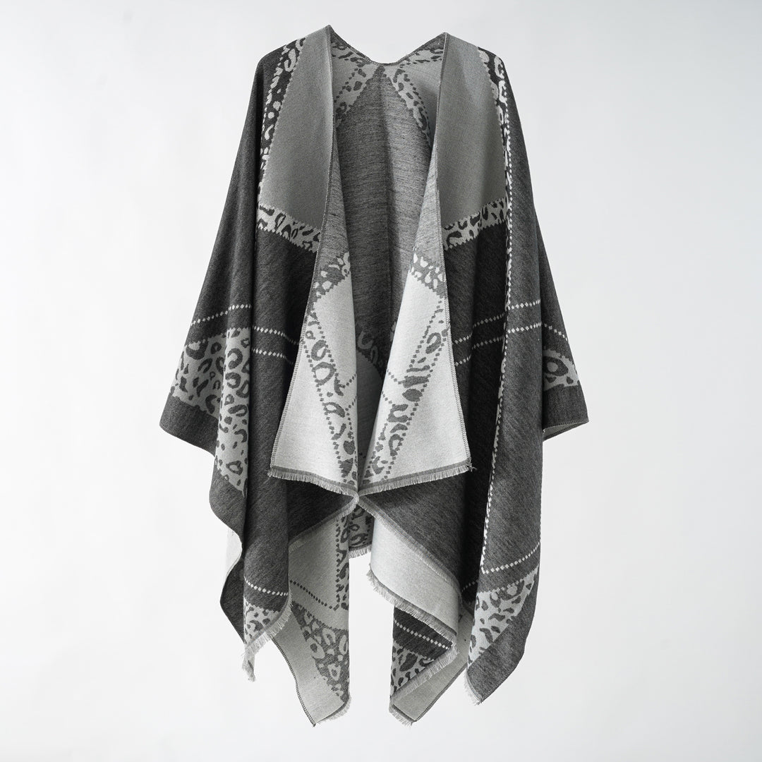 Damen Großer Double-Face Jacquard-Umhang mit Animal-Patch und feinem Fransensaum Shop Nory