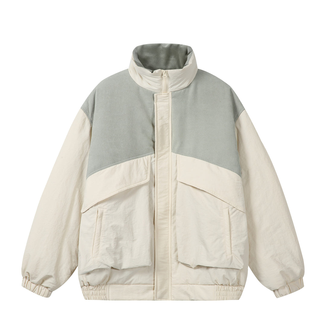 Unisex Boxy-Pufferblouson mit hohem Stehkragen, Cord-Schulterpasse und großen Pattentaschen Shop Nory
