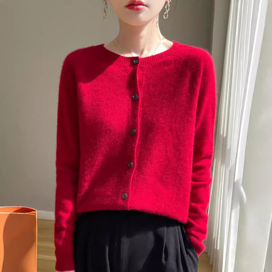 Damen Kurzgeschnittener Feinstrick-Cardigan mit Rundhalsausschnitt und schimmernder Knopfleiste Shop Nory
