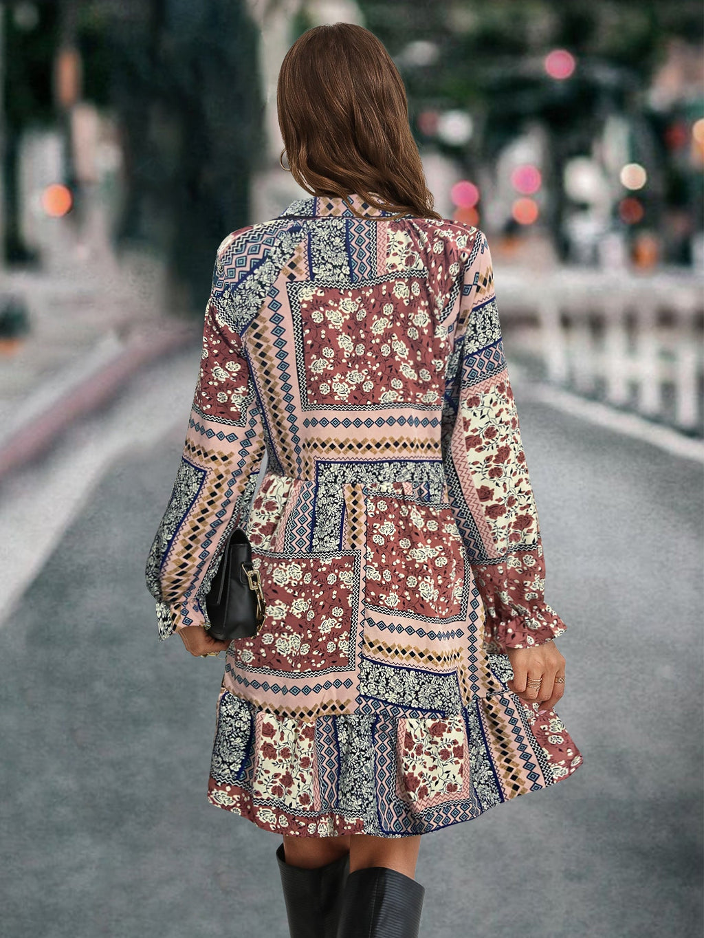 Damen Boho-Minikleid mit langen Ärmeln und buntem Muster