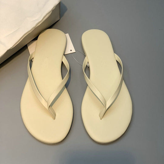 Damen stilvolle Flip-Flops mit glänzendem Riemendesign