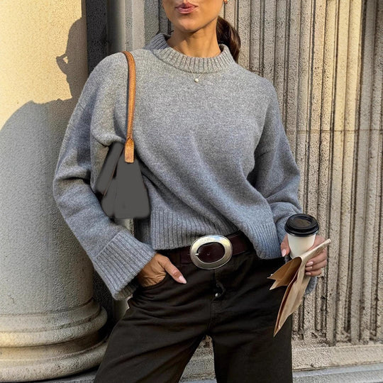 Damen Weicher Oversize-Strickpullover mit Rundhals, verlängerten Bündchen und geripptem Saum Shop Nory