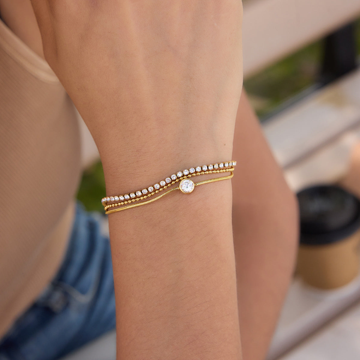 Damen Armband mit funkelnden Zirkonia und hypoallergenen Edelstahl-Elementen Shop Nory