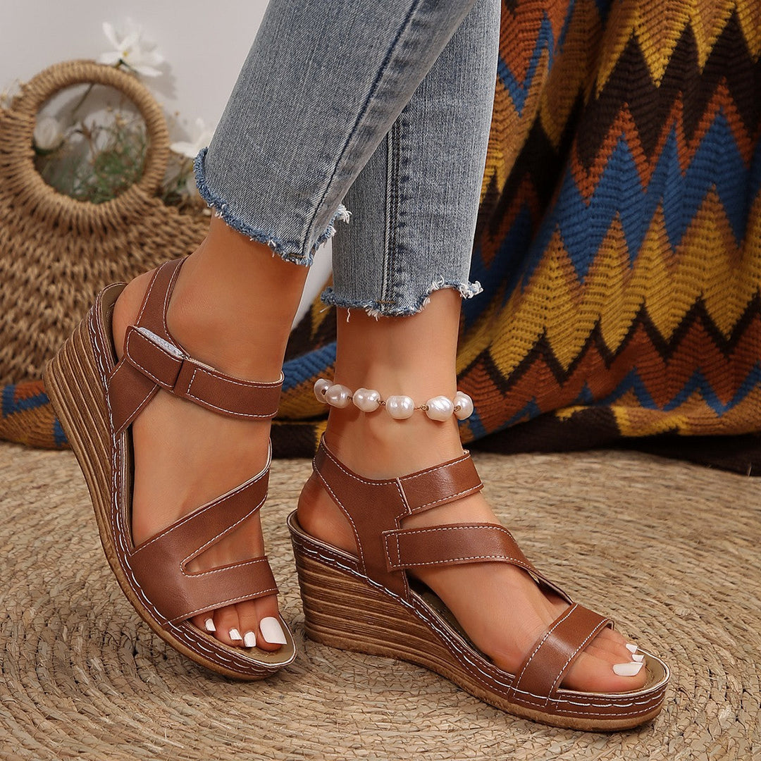 Damen Wedge-Sandalen mit komfortablem Riemendesign und ergonomischer Fußbettung Shopnory