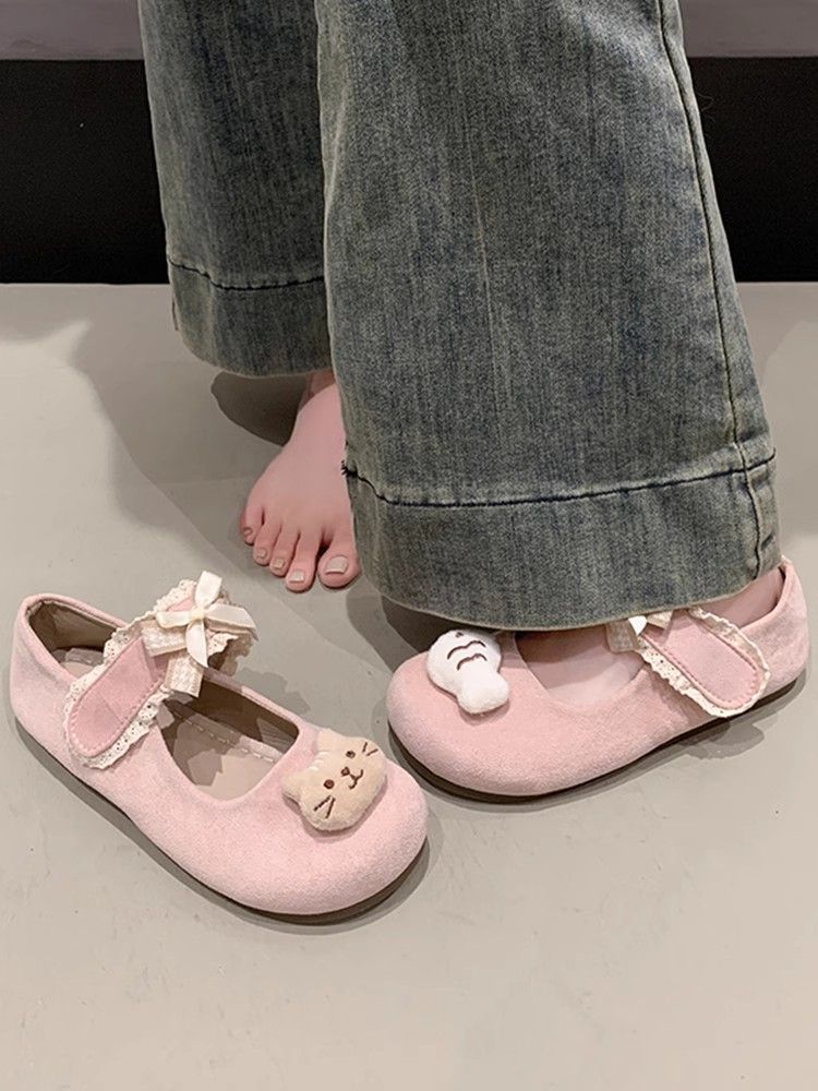 Damen Verspielte Mary-Jane-Ballerinas mit Plüsch‑Applikation und Klettverschluss Shop Nory