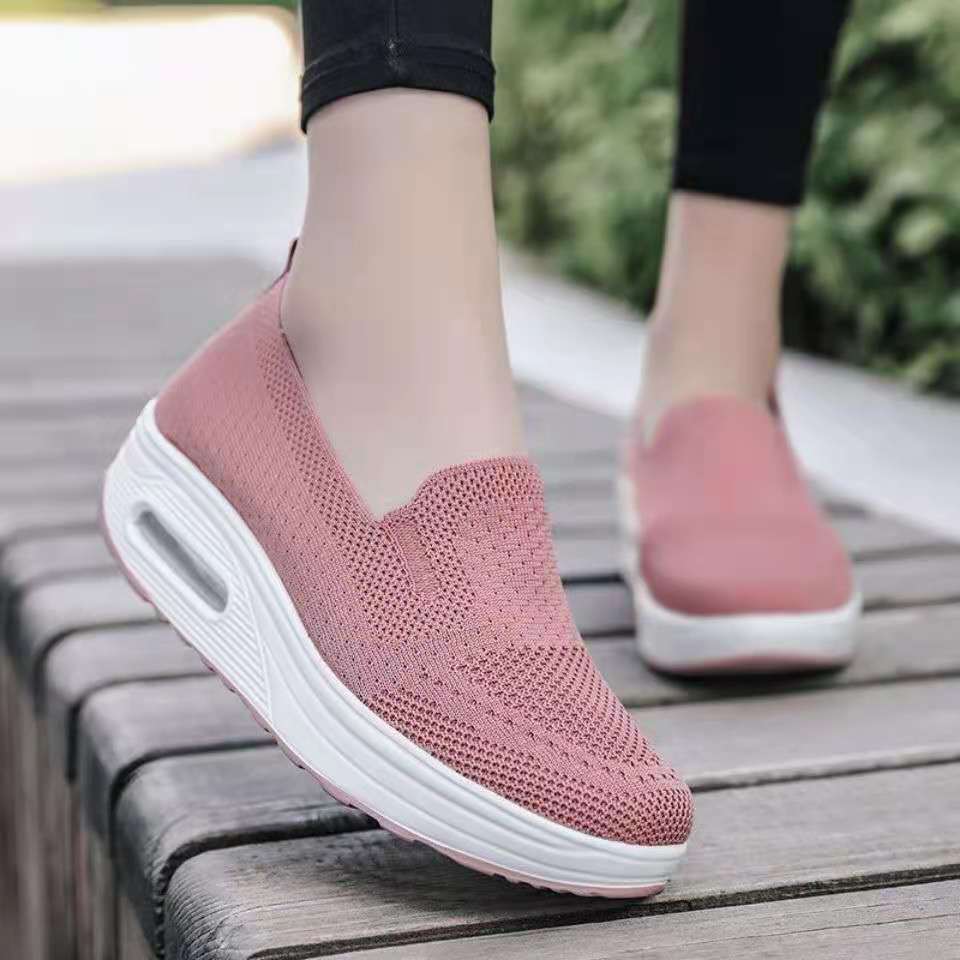 Damen Slip-On Sneakers mit atmungsaktivem Obermaterial und stoßdämpfender Sohle