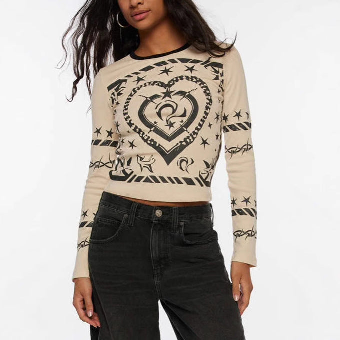 Damen Cropped-Langarmshirt mit figurbetontem Schnitt und Allover-Herzprint Shop Nory
