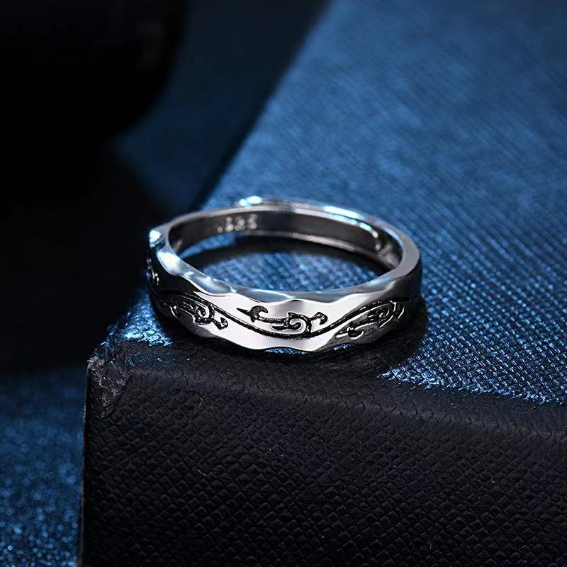 Damen Zierlicher Ring mit kunstvoller geschwungener Gravur Shop Nory