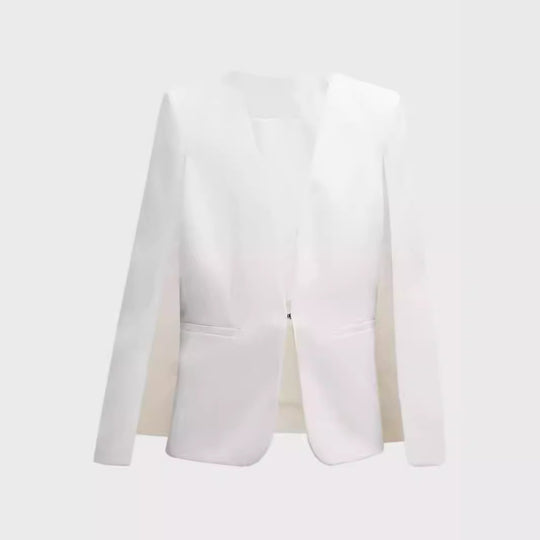 Damen Elegantes Cape‑Blazer‑Set mit offenem Ärmelschlitz und schmaler Anzughose Shop Nory