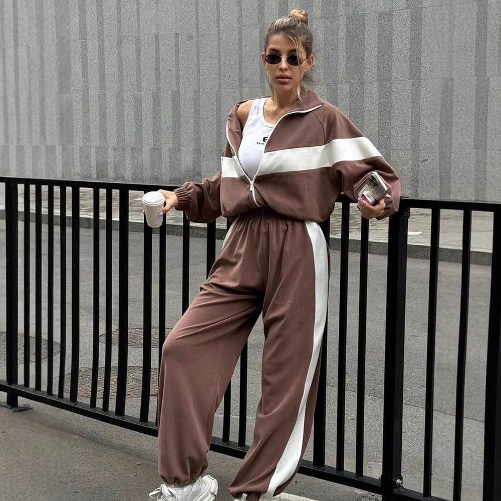 Damen sportliches Fleece-Set mit Reißverschluss und kontrastierenden Seiteneinsätzen