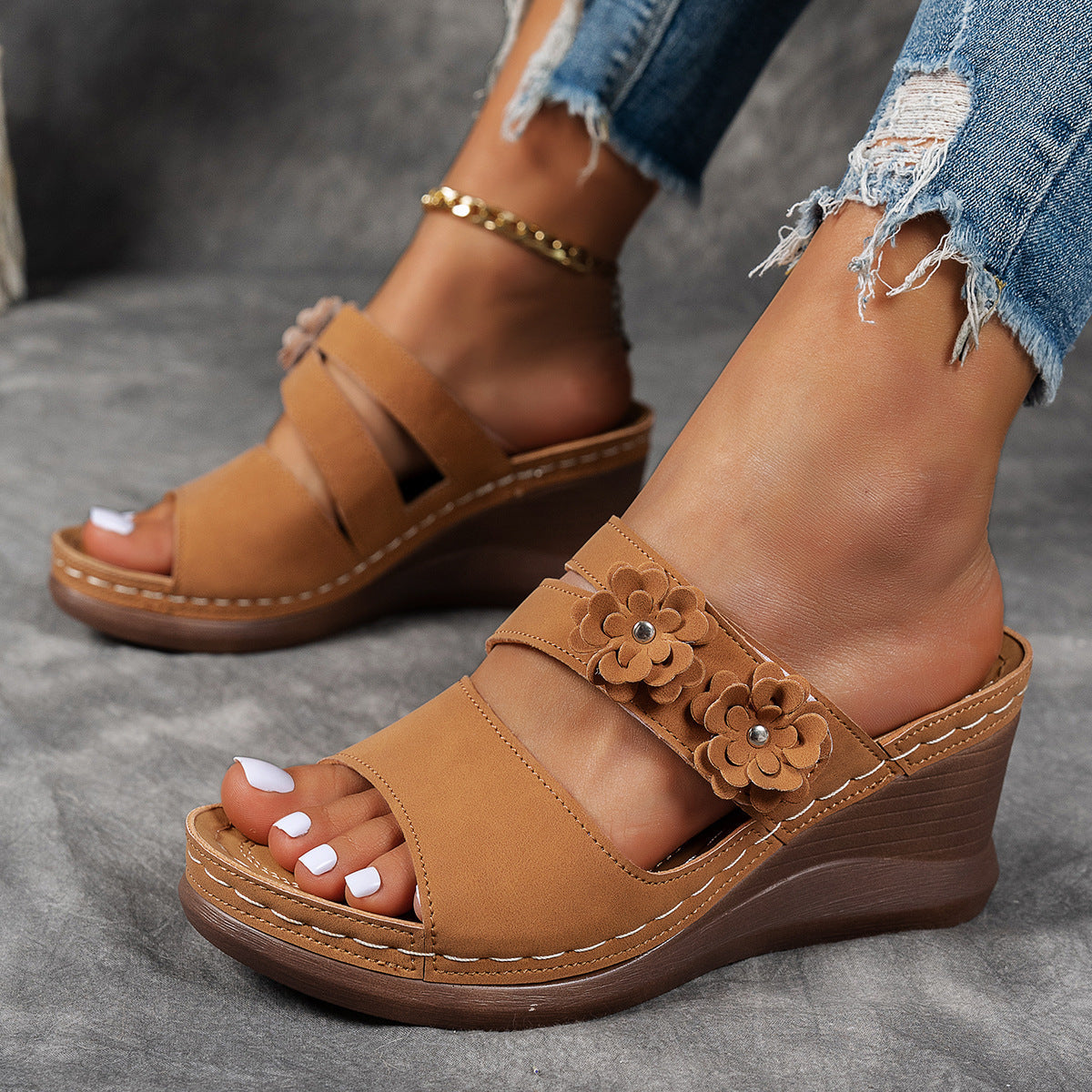 Damen Wedge-Sandalen mit floralem Dekor und ergonomischer Sohle