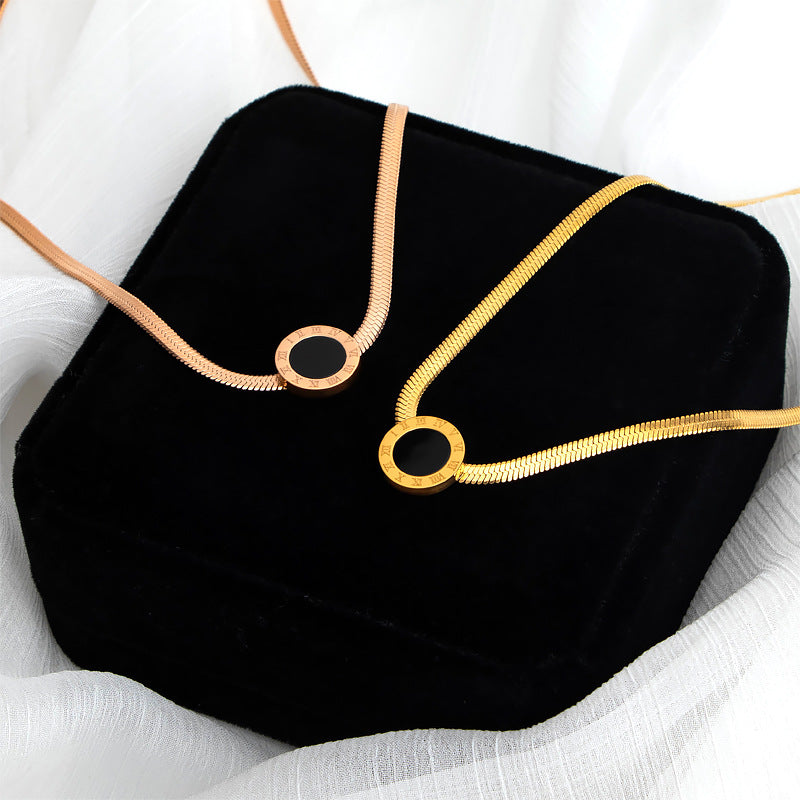 Damen elegante Halskette mit minimalistischem Anhänger Shop Nory