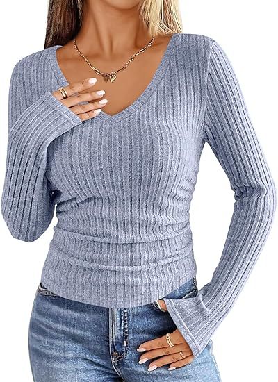 Damen Geripptes tailliertes Langarm-Feinstrickshirt mit V‑Ausschnitt und Ärmelschlitz Shop Nory