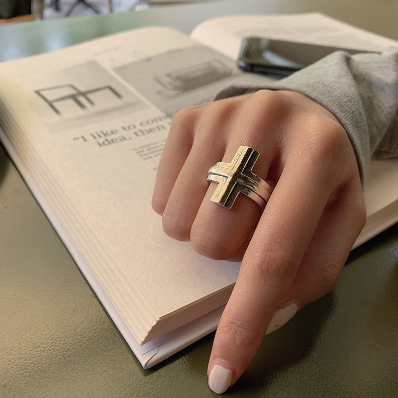 Damenring mit modernem, geflochtenem Design Shop Nory