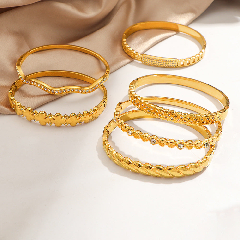 Damen Texturierte Diamant-Akzent Armreif Shop Nory