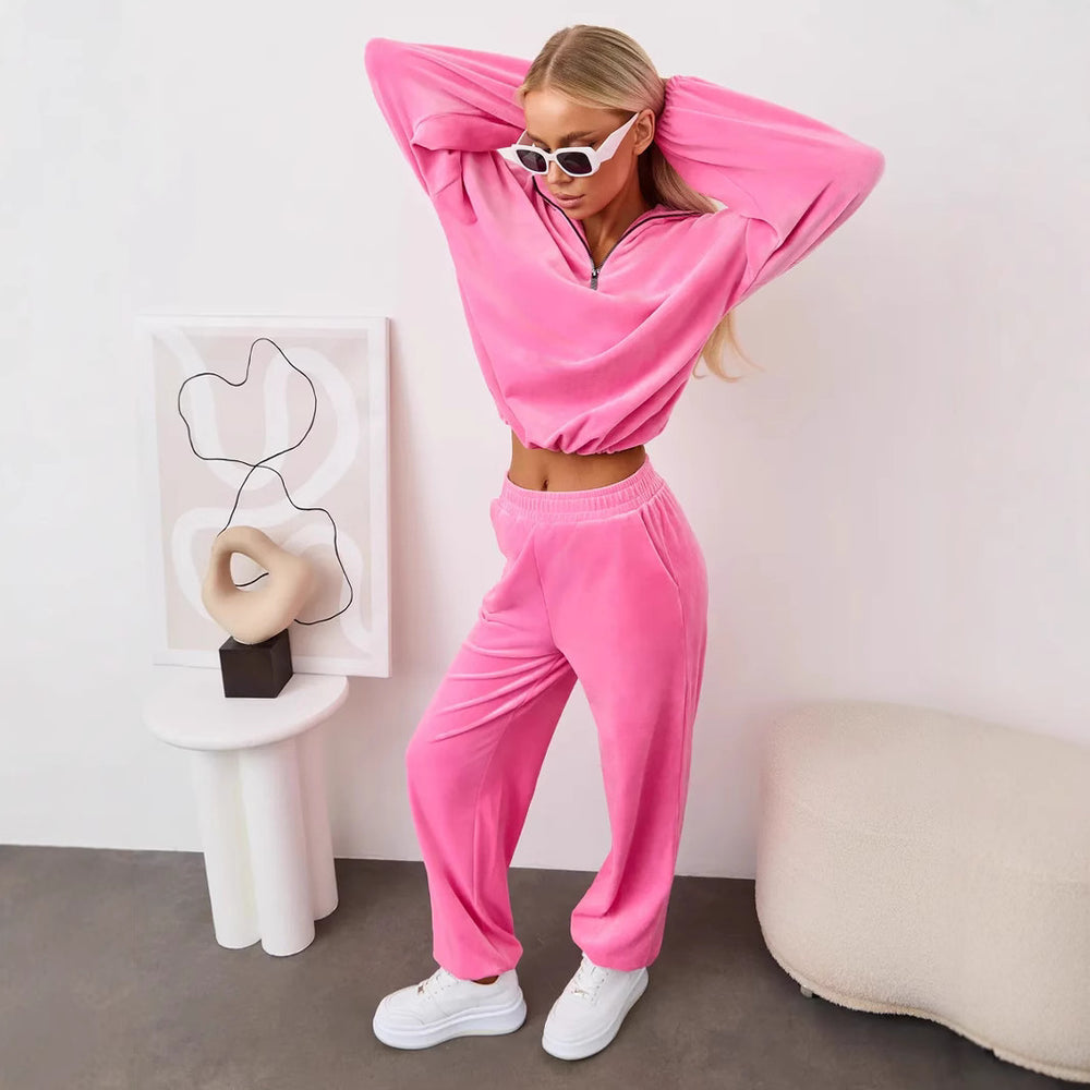 Damen samtiges zweiteiliges Lounge-Set mit Kapuzen-Halbzip und elastischer Bundhose Shop Nory