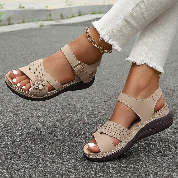 Damen Elegante Sandalen mit verstellbaren Riemen und ergonomischem Fußbett
