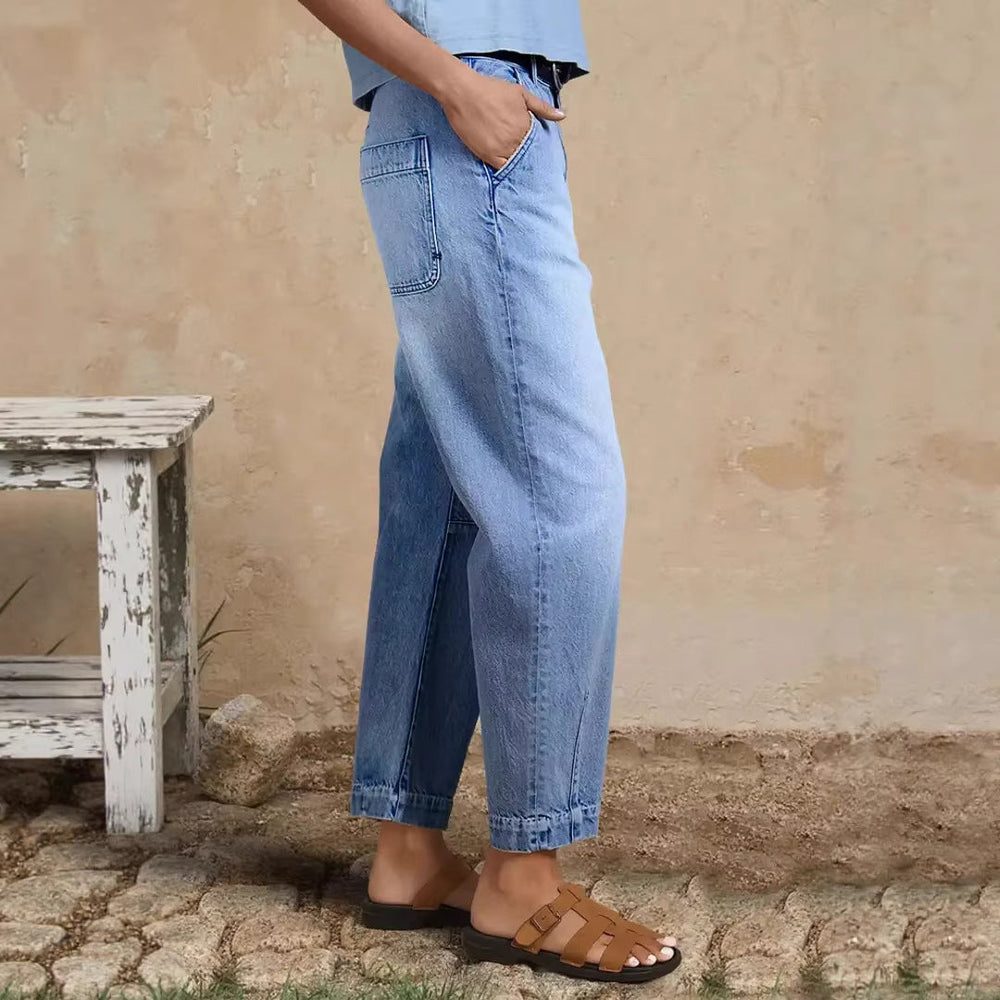 Damen lockere Jeans mit stylish cropped Schnitt und hohem Bund