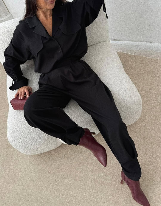 Damen Zweiteiliges Loungewear-Set mit Oversized-Bluse, Pattentaschen, Kordelmanschetten und hochtaillierter Jogpant Shop Nory
