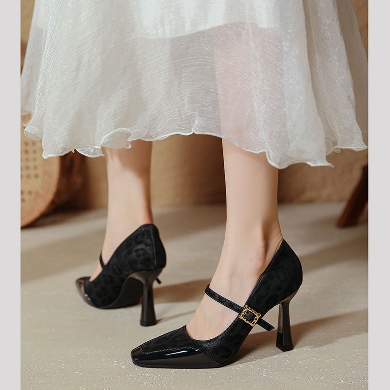 Damen elegante Mary Jane Pumps mit charakteristischem Blockabsatz und dekorativem Riemen