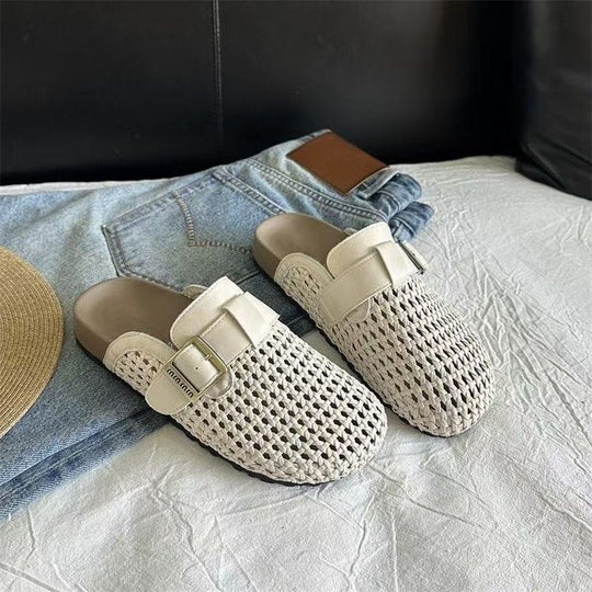 Damen Geflochtene Mule‑Pantoletten mit geschlossener Zehenkappe und verstellbarer Metallschnalle Shop Nory