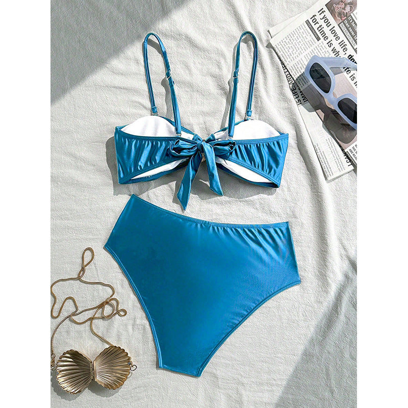 Damen Eleganter Bandeau-Bikini mit schimmernden Muschel-Details