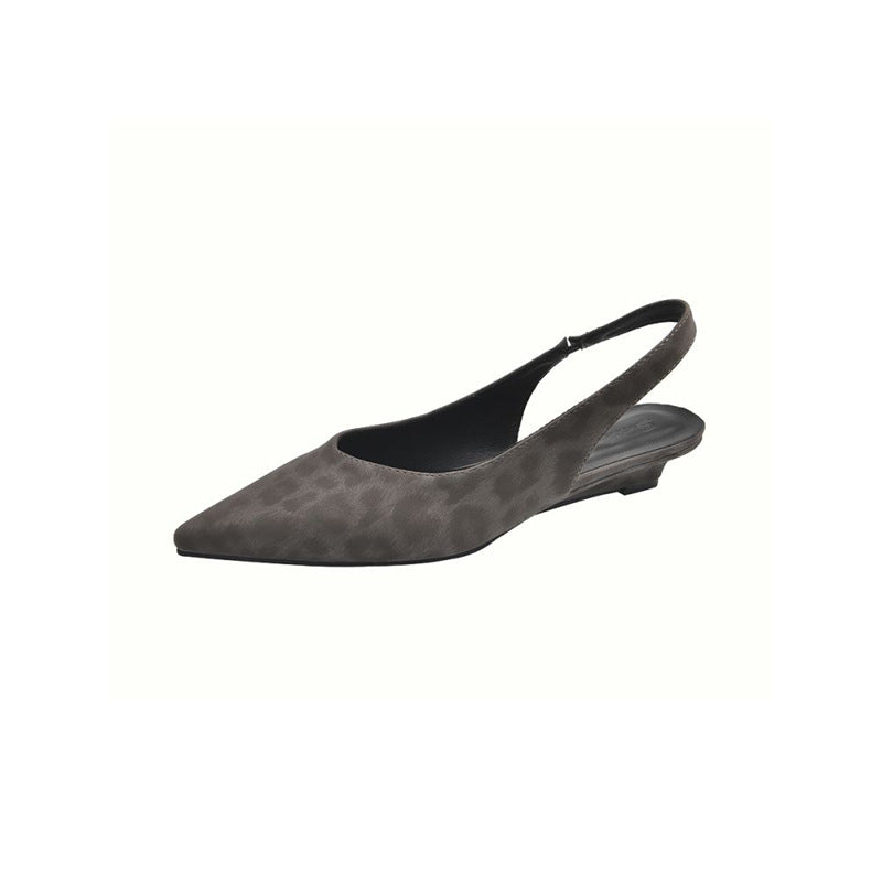 Damen Minimalistische spitz zulaufende Slingback‑Ballerinas aus Softlederoptik mit gepolstertem Fußbett Shop Nory