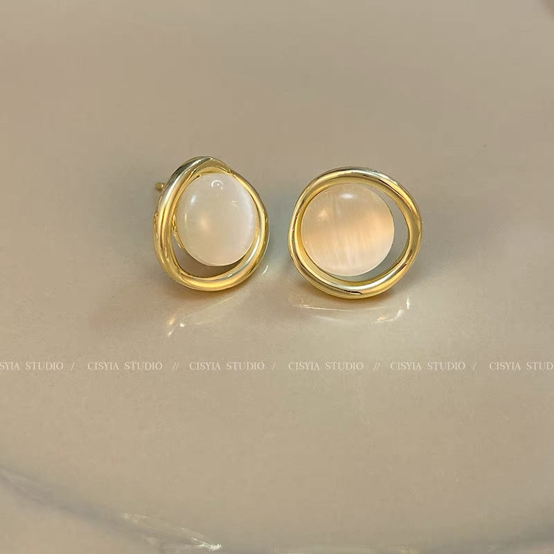 Damen Ohrstecker mit hochwertigem Muschelkern und elegantem Rahmen Shop Nory