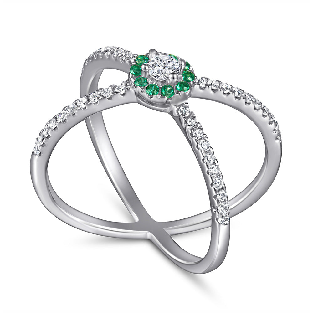 Damen Schmuckset mit funkelndem Kristallring, eleganten Ohrringen und stilvollem Anhänger Shop Nory